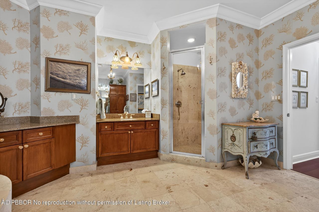 3950 N Flagler Drive, Unit APT 401, West Palm Beach, FL 33407 Photo