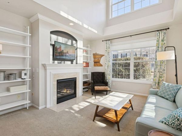 885 Braunworth Court, Chaska, MN 55318