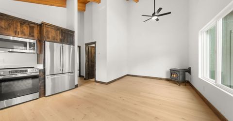 307 Galaxy Lane, Unit C, Stateline, NV 89449 Photo