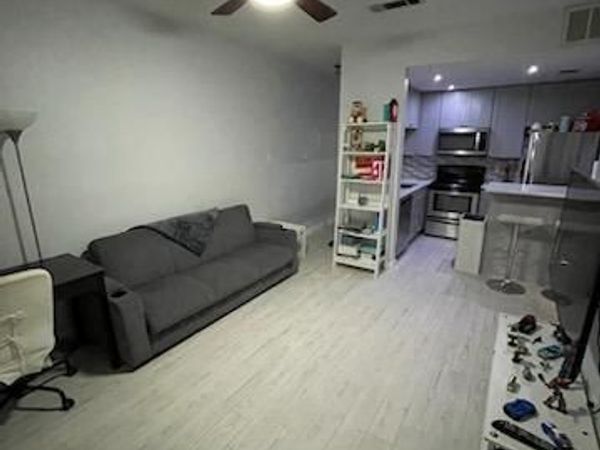 806 W 24th ST, Unit 116, Austin, TX 78705