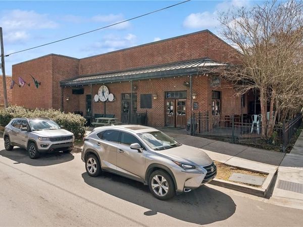 7538 MAPLE Street, New Orleans, LA 70118