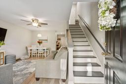 24 Bee Street photo 4