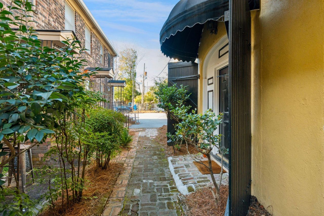 24 Bee Street Photo 35