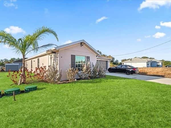 2905 50th ST SW, LEHIGH ACRES, FL 33976