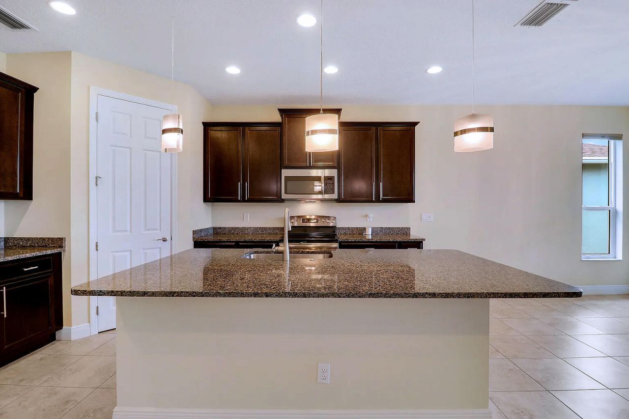 10288 SW Yellowwood Avenue, Port Saint Lucie, FL 34987 Photo