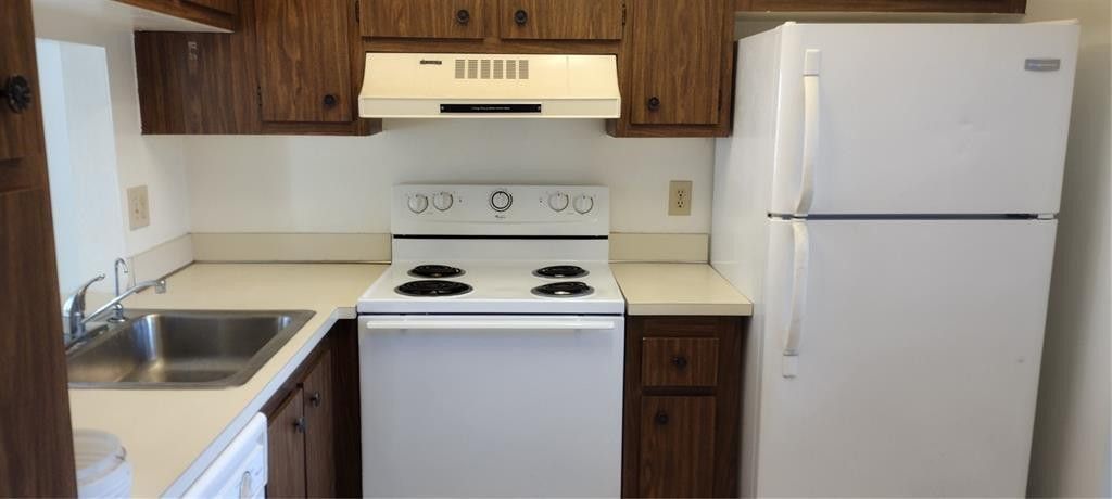 9340 Lagoon Pl, Unit 302, Davie, FL 33324 Photo