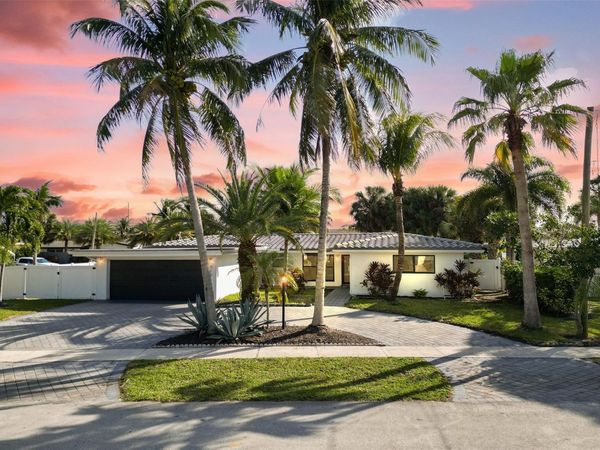 310 SE 13th Court, Pompano Beach, FL 33060