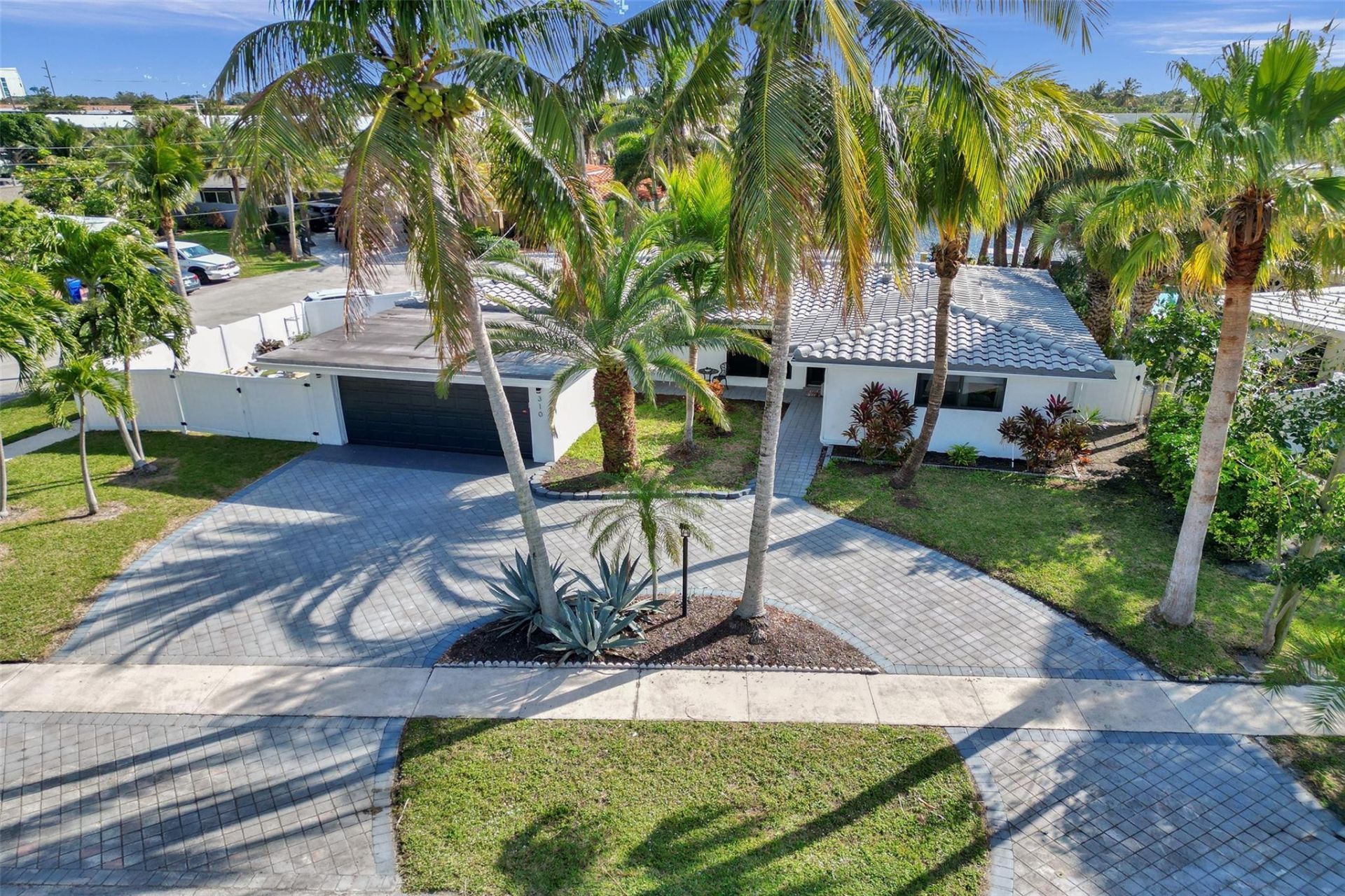 310 SE 13th Court, Pompano Beach, FL 33060 Photo