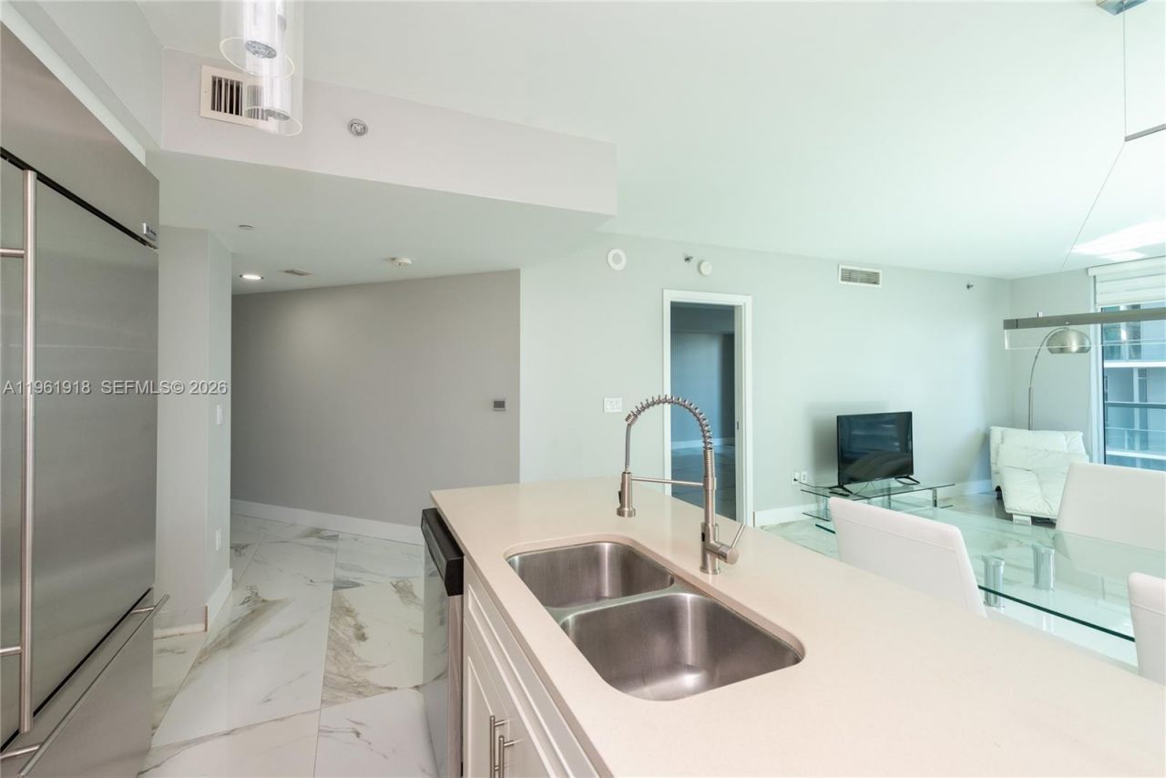 55 SE 6 St , Unit 1207, Miami, FL 33131 Photo