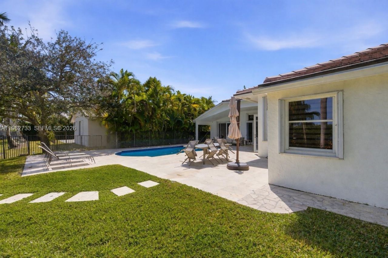 2562 Eagle Run Ln, Weston, FL 33327 Photo