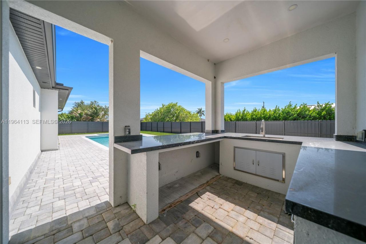 302 N El Dorado Blvd, Cape Coral, FL 33993 Photo