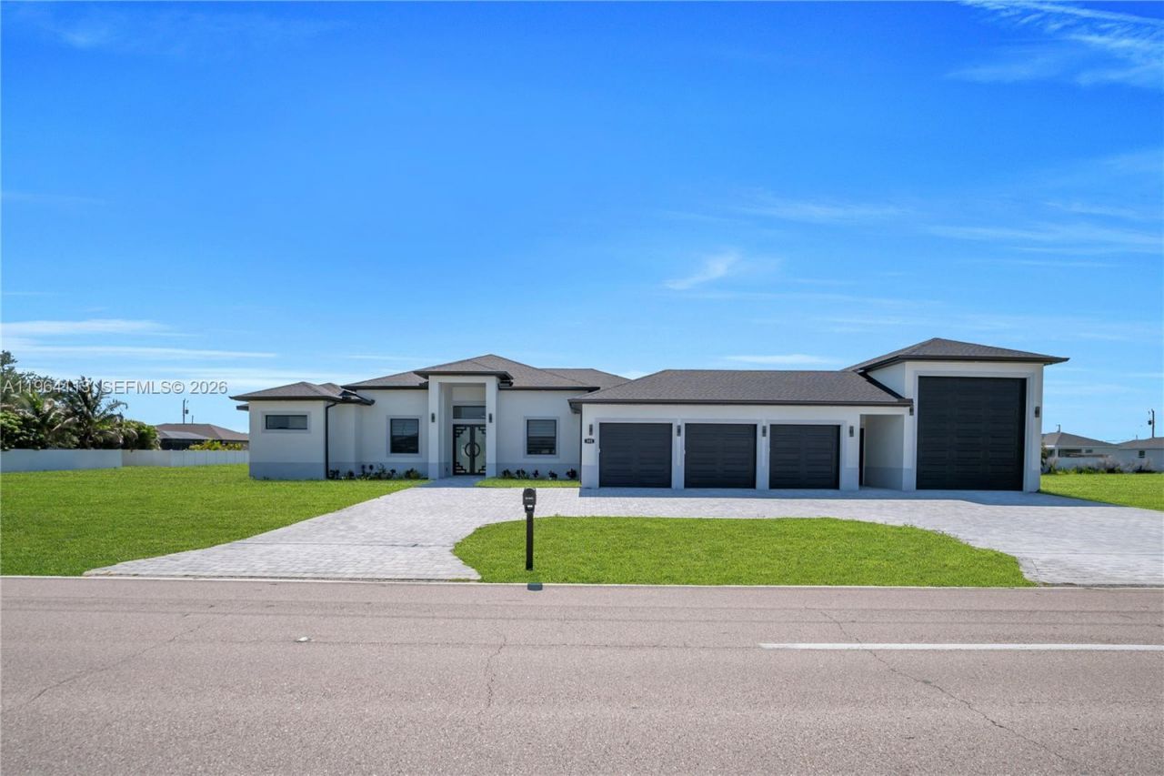 302 N El Dorado Blvd, Cape Coral, FL 33993 Photo