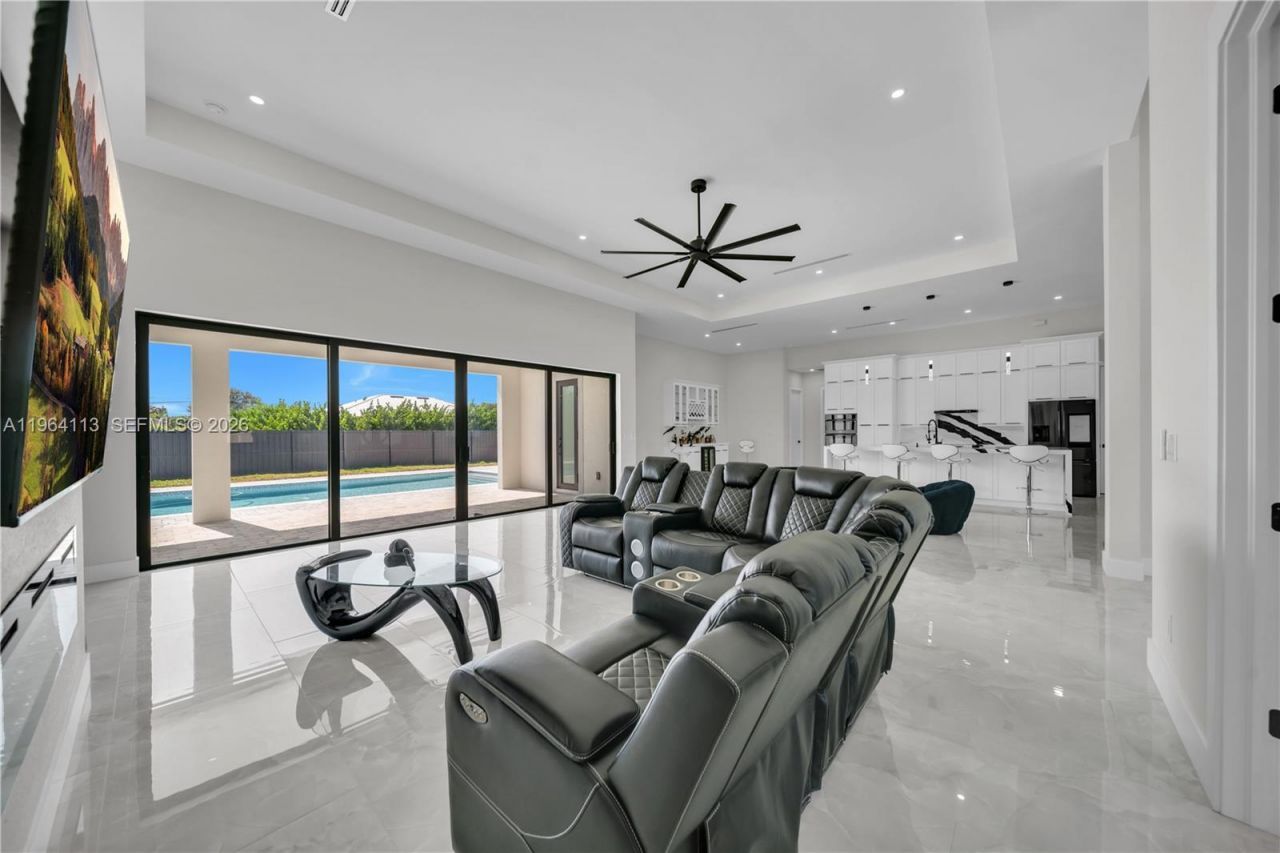 302 N El Dorado Blvd, Cape Coral, FL 33993 Photo