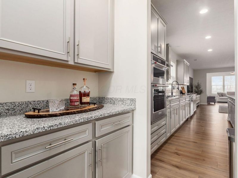 6373 Davis Circle, Powell, OH 43065 Photo 8