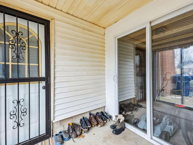 957 Rose Place, Columbus, OH 43227 Photo 17