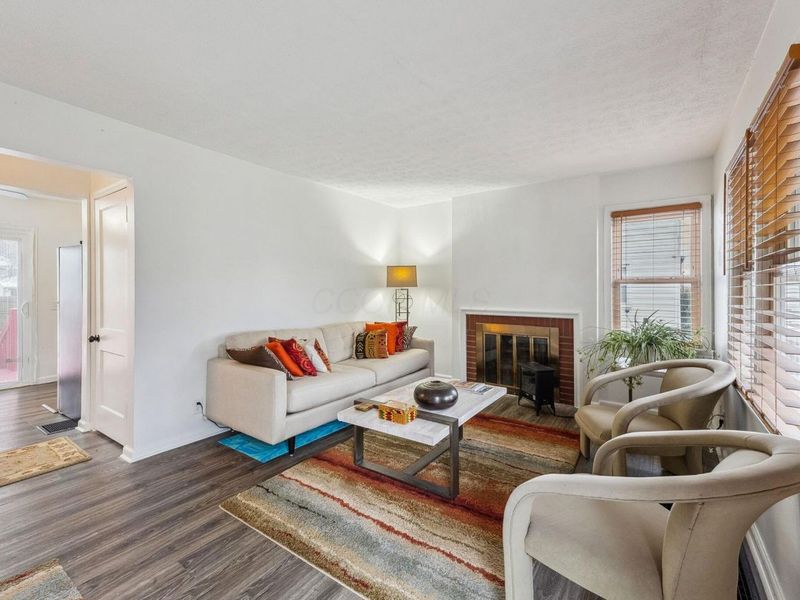 957 Rose Place, Columbus, OH 43227 Photo 2