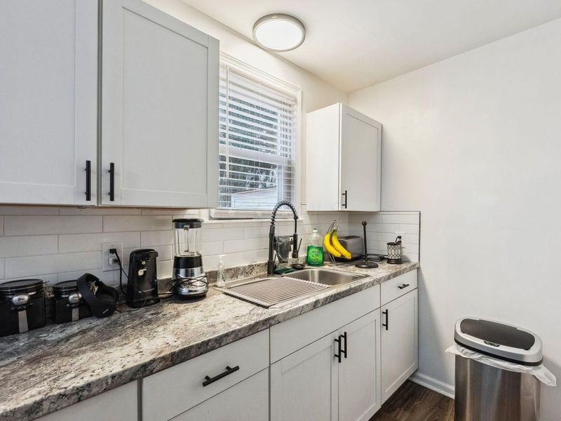 957 Rose Place, Columbus, OH 43227 Photo 5