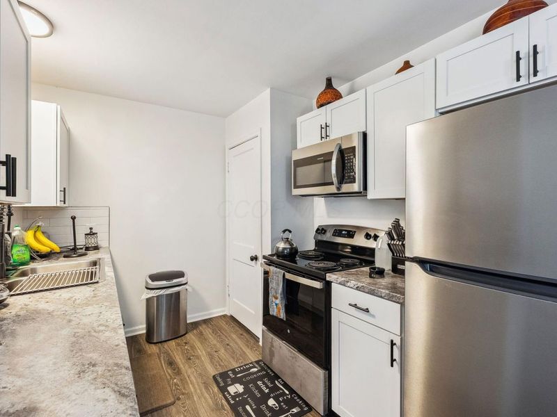 957 Rose Place, Columbus, OH 43227 Photo 6