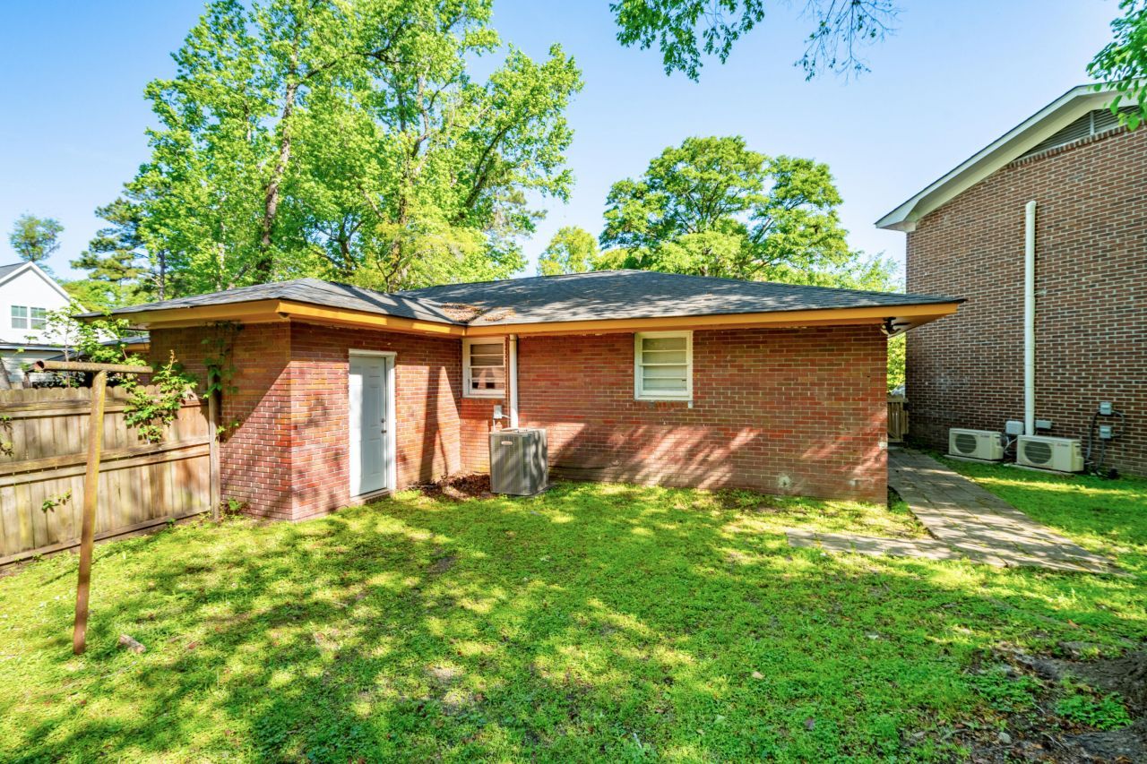 1181-1185 Marigold Street Photo 23