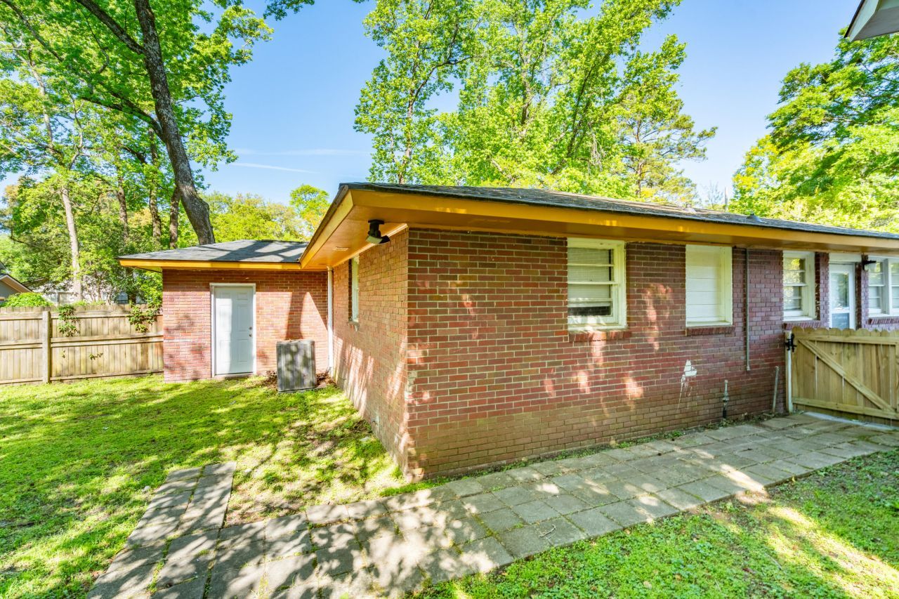 1181-1185 Marigold Street Photo 25