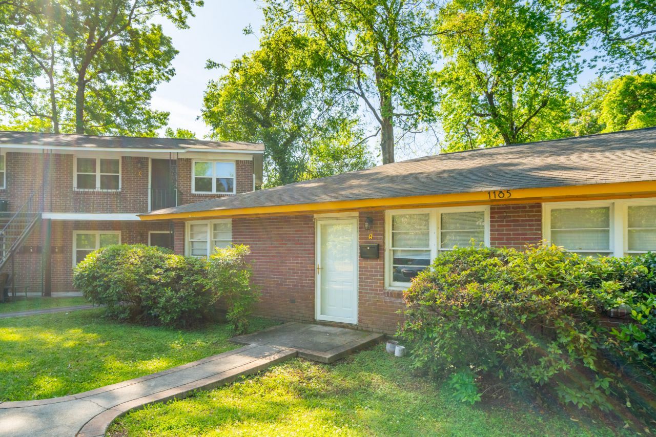 1181-1185 Marigold Street Photo 4