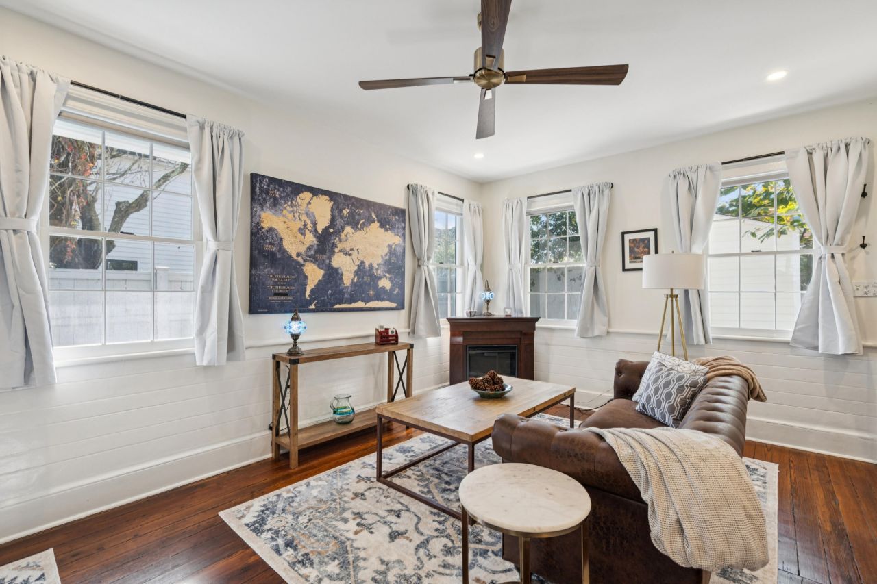 1 Ducs Court Photo 10