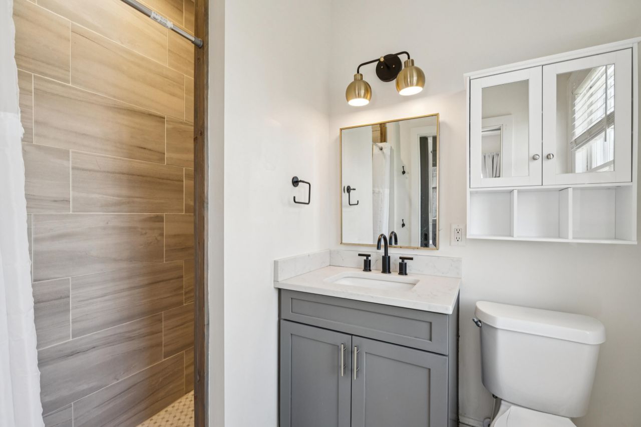 1 Ducs Court Photo 16