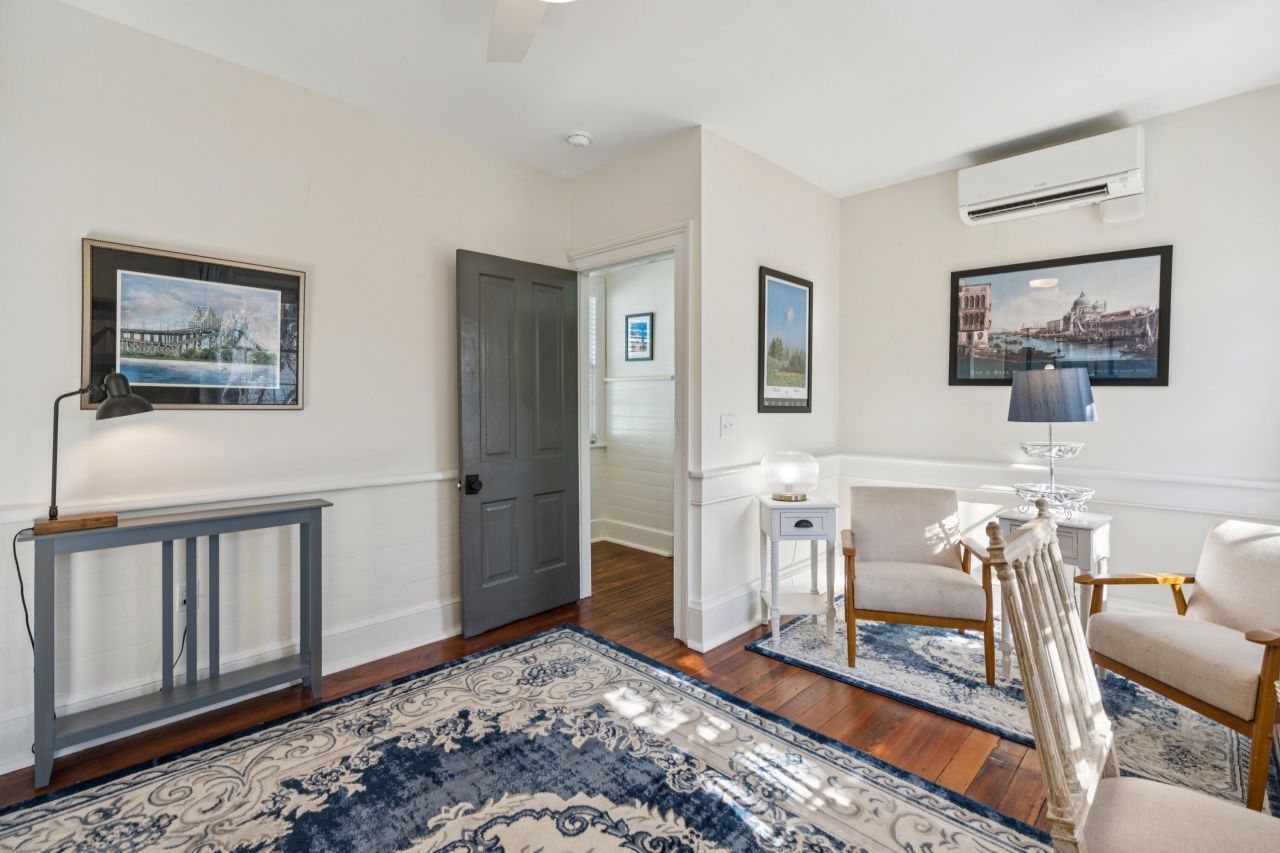 1 Ducs Court Photo 18