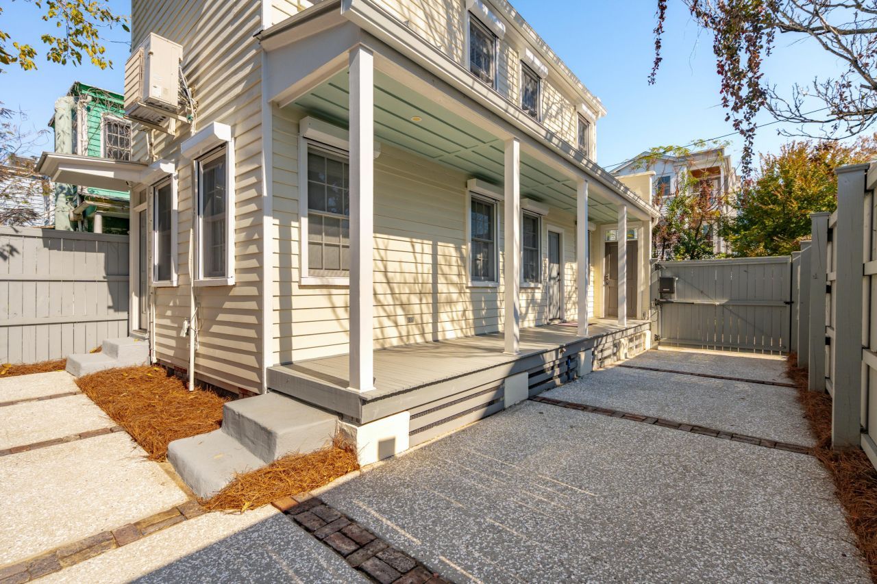 1 Ducs Court Photo 24