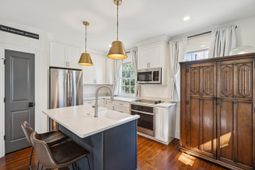 1 Ducs Court photo 4