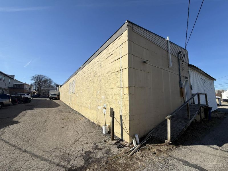 126 N Commerce Street, Lewisburg, OH 45338 Photo 3