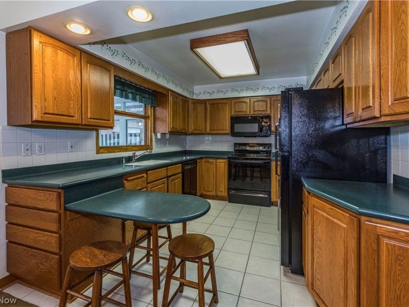 2360 Savoy Avenue, Akron, OH 44305 Photo 10