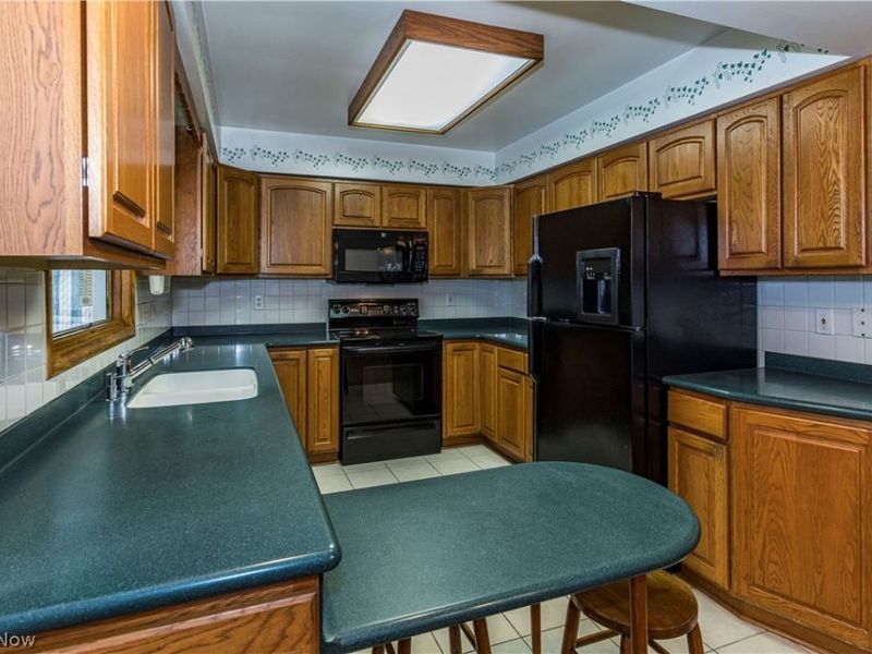 2360 Savoy Avenue, Akron, OH 44305 Photo 13