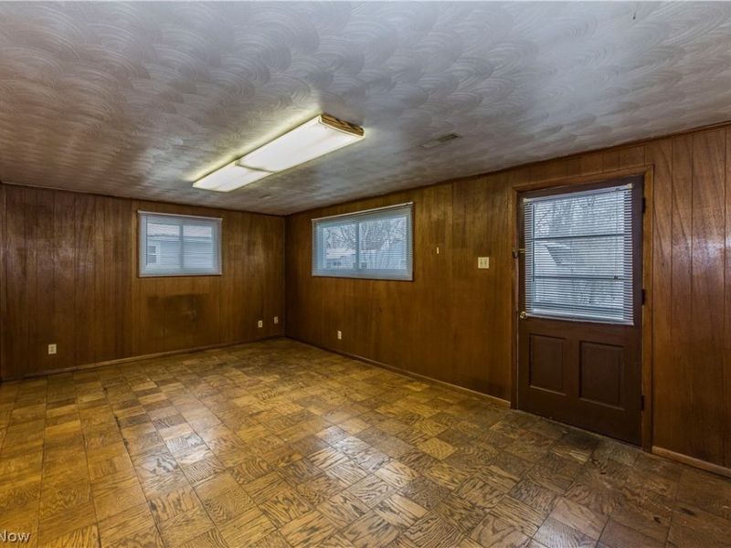 2360 Savoy Avenue, Akron, OH 44305 Photo 16