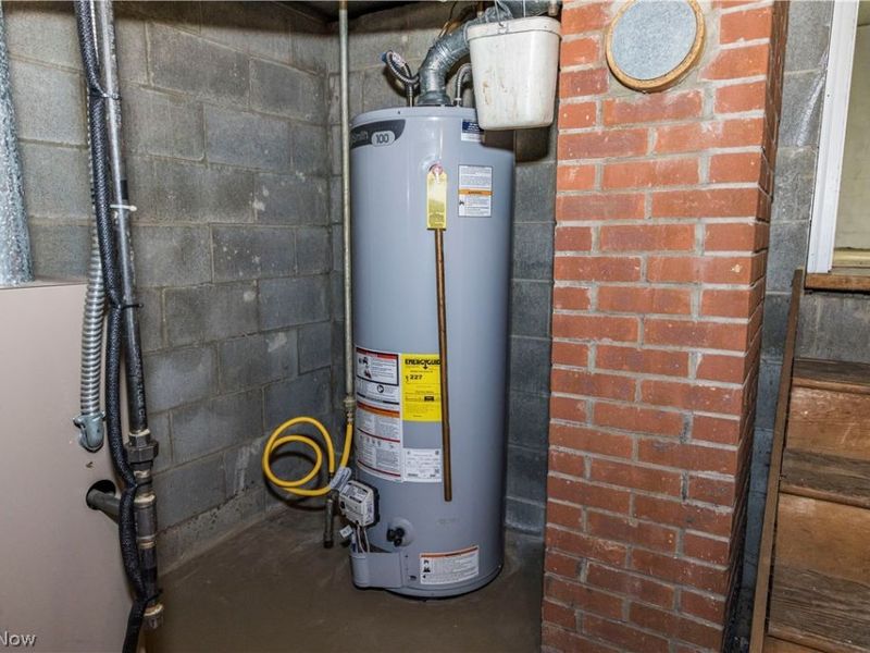 2360 Savoy Avenue, Akron, OH 44305 Photo 32