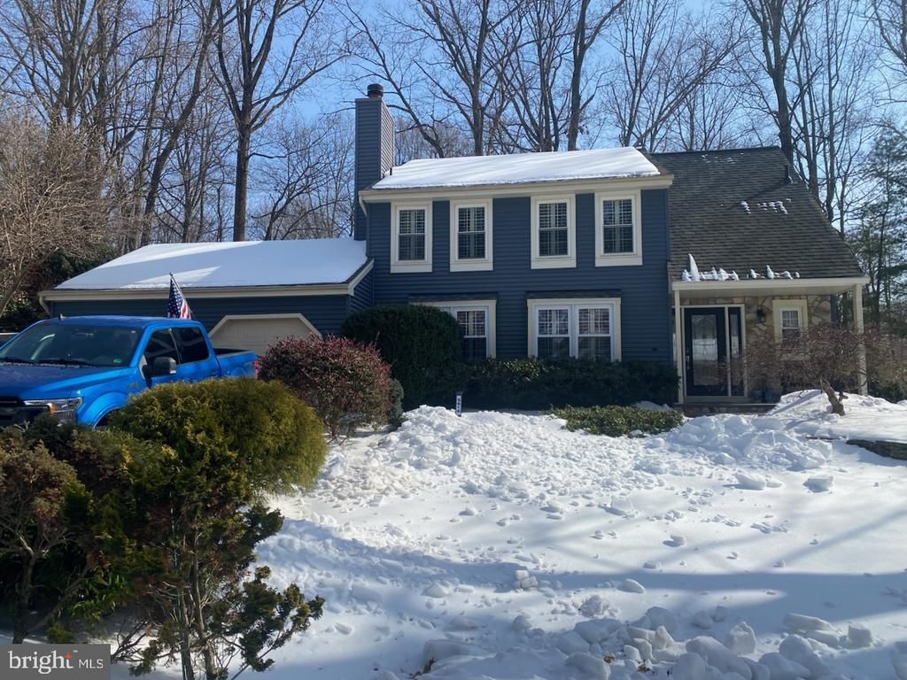 5818 New England Woods Drive, Burke, VA 22015 Main Photo