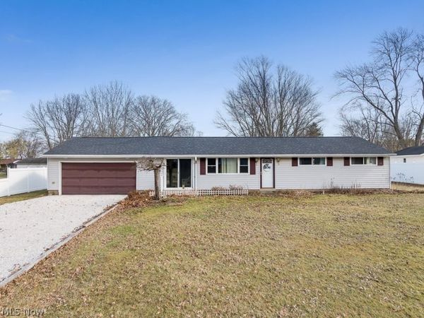 10684 Dot Avenue NE, Alliance, OH 44601