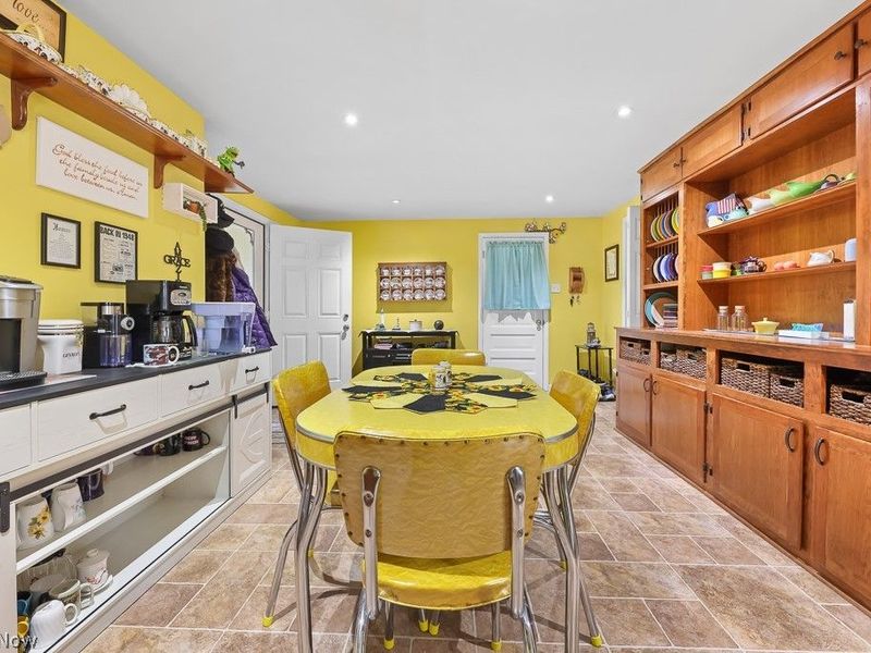 10684 Dot Avenue NE, Alliance, OH 44601 Photo 10