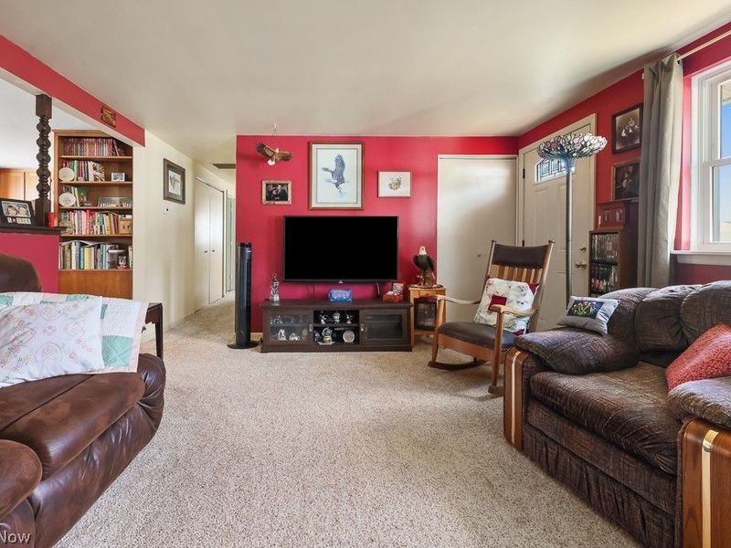 10684 Dot Avenue NE, Alliance, OH 44601 Photo 22