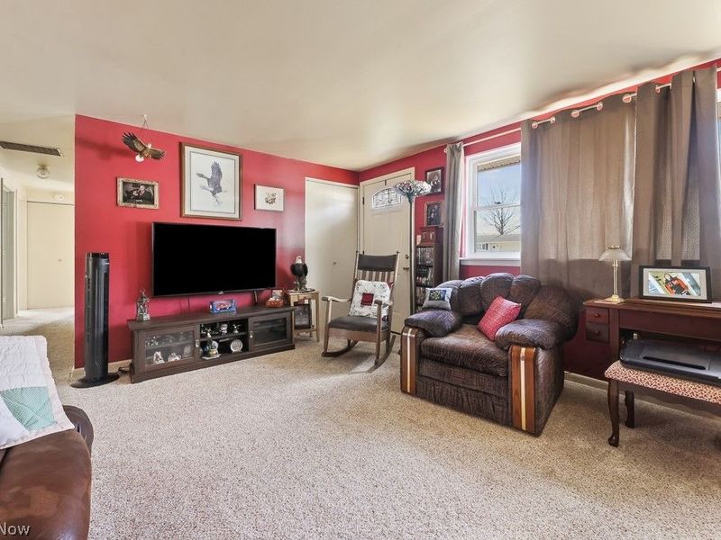 10684 Dot Avenue NE, Alliance, OH 44601 Photo 23