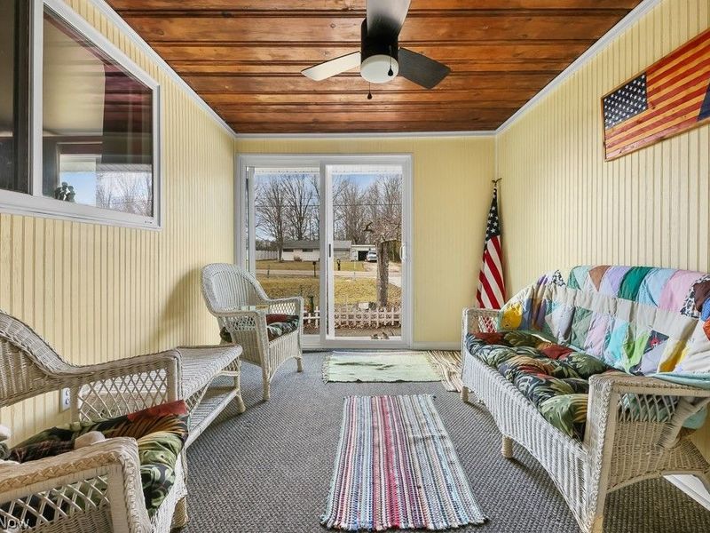 10684 Dot Avenue NE, Alliance, OH 44601 Photo 42