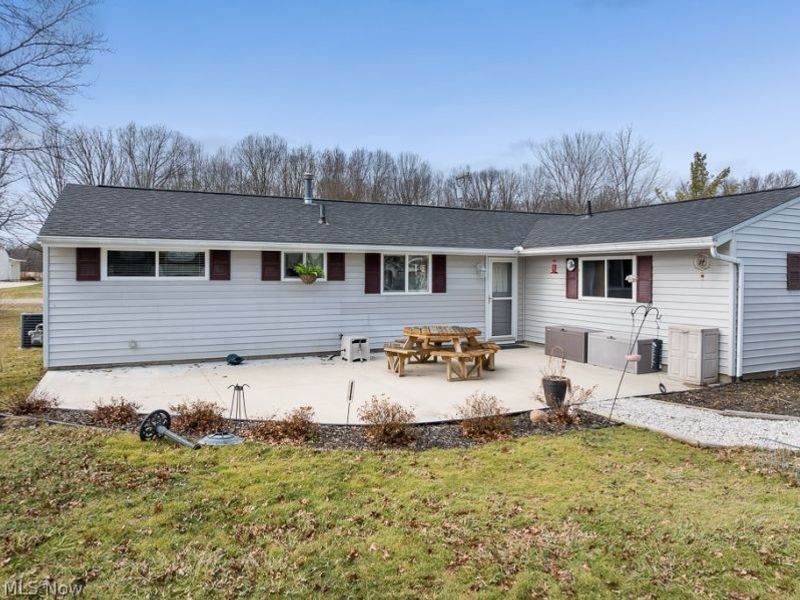 10684 Dot Avenue NE, Alliance, OH 44601 Photo 46