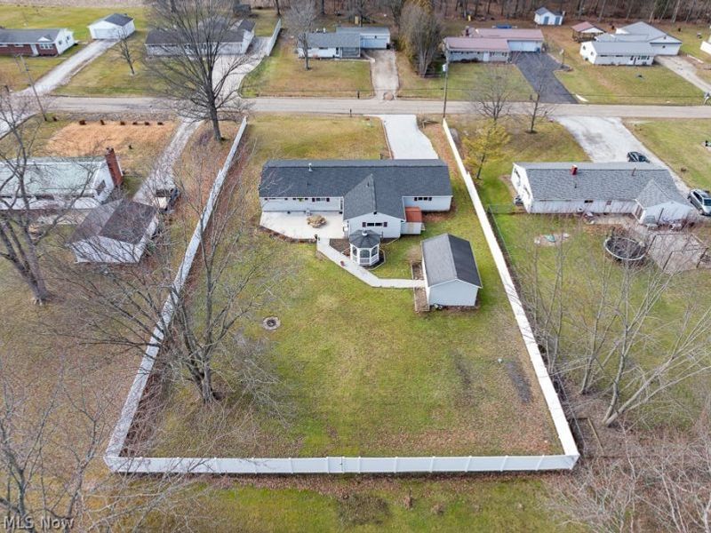 10684 Dot Avenue NE, Alliance, OH 44601 Photo 50