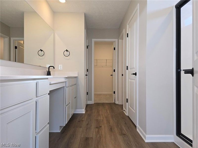 3790 Golden Wood Way, Green, OH 44685 Photo 9