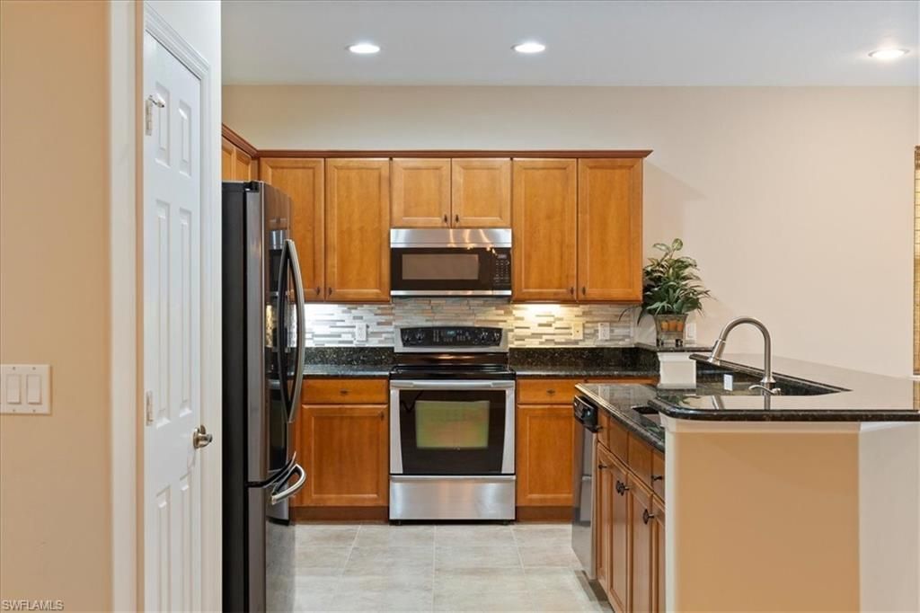 10662 Camarelle Cir, Fort Myers, FL 33913 Photo