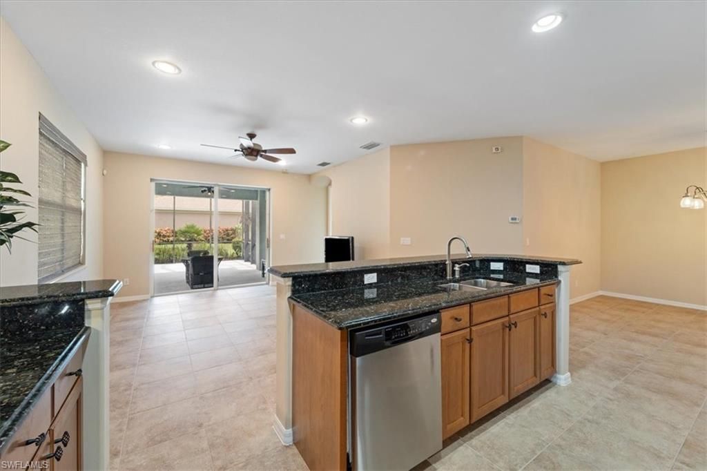 10662 Camarelle Cir, Fort Myers, FL 33913 Photo