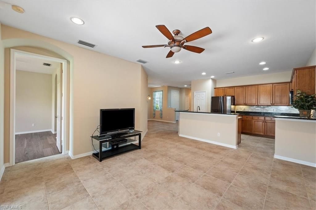 10662 Camarelle Cir , Fort Myers, FL 33913 Photo