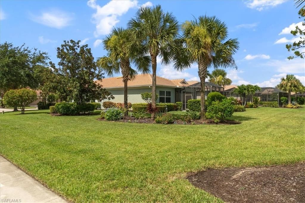 10662 Camarelle Cir, Fort Myers, FL 33913 Photo