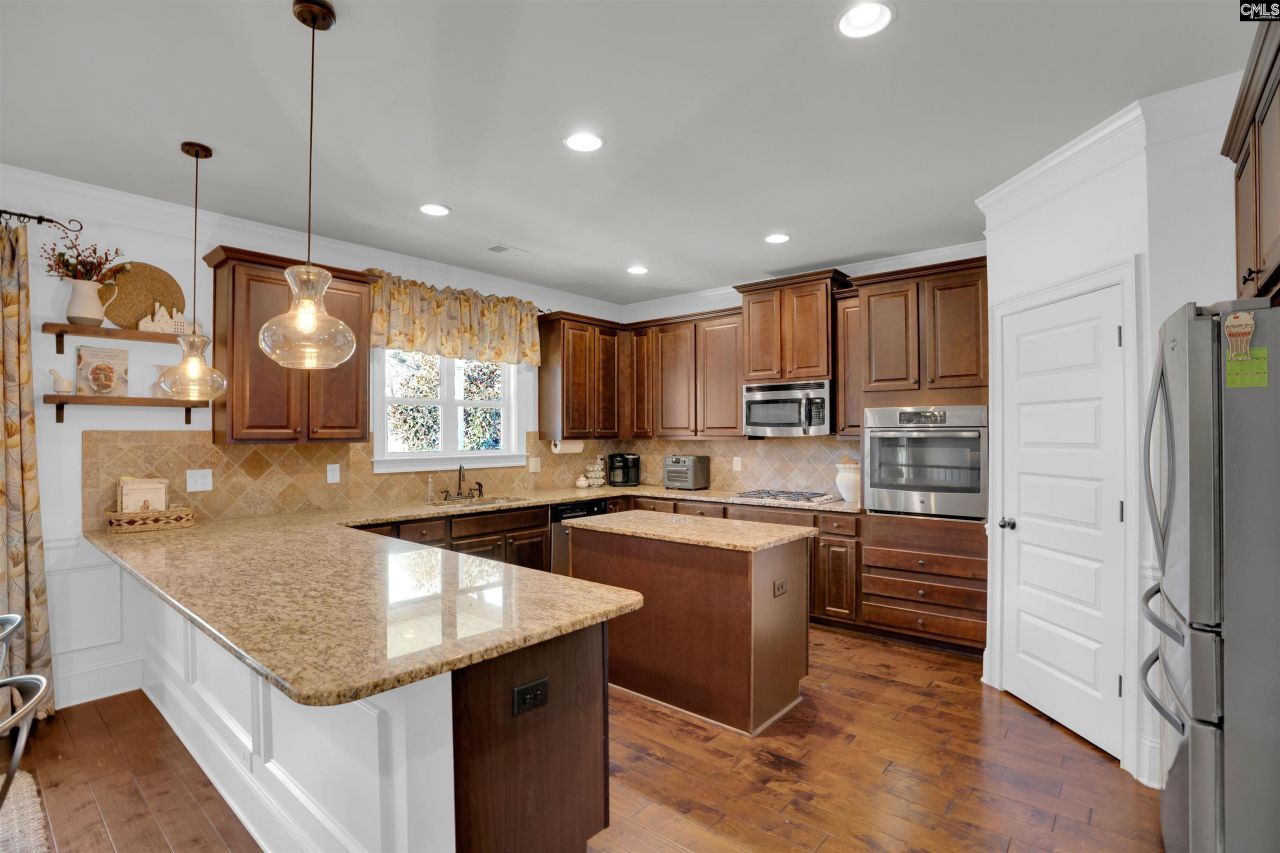 812 Village Well Photo 11