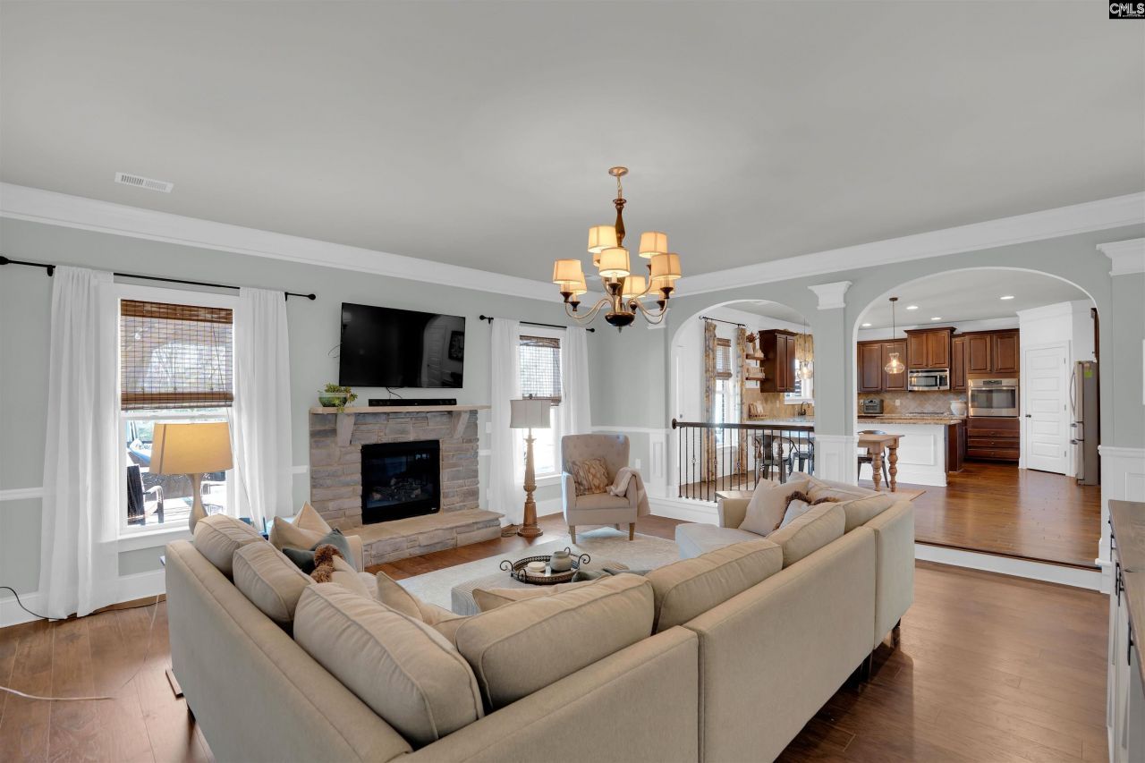 812 Village Well Photo 18